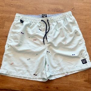 Spicy Tuna men’s swim